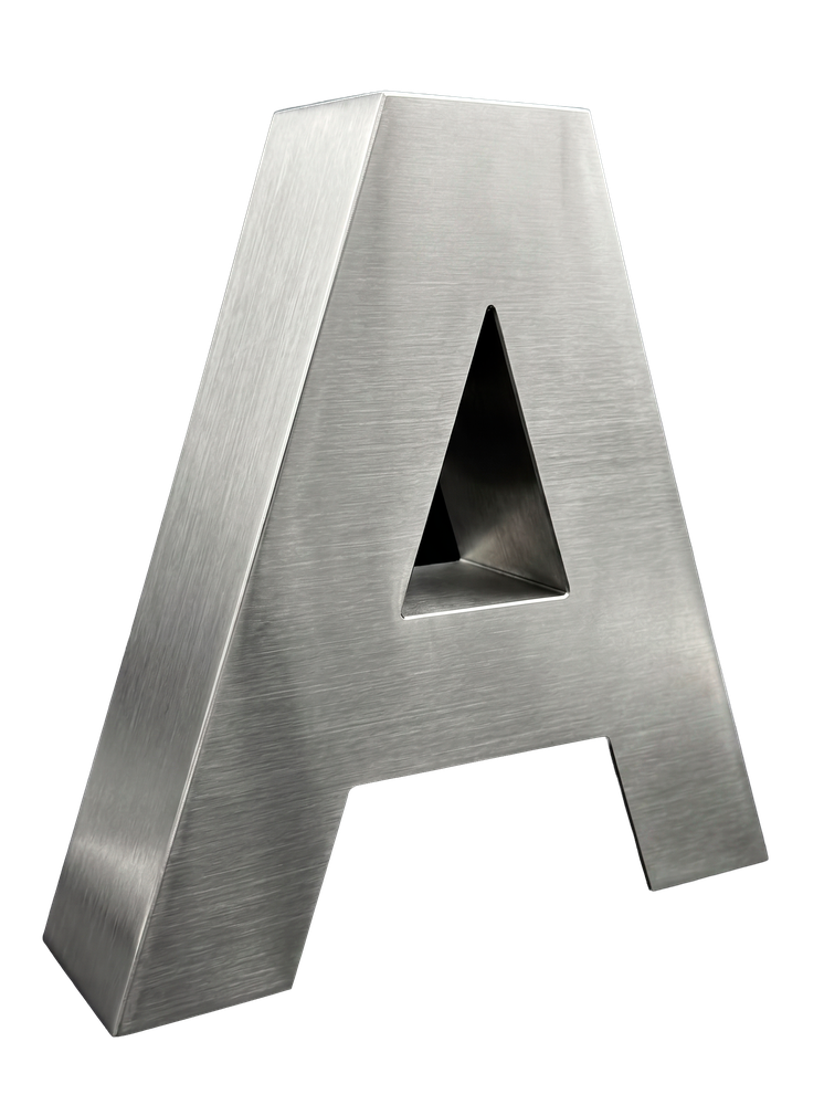 Letra 3D de aluminio con acabado cepillado